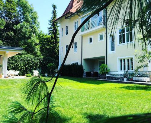 Bled Apartment | Discover a Historic Villa in the Heart of Bled - Rated 9.8