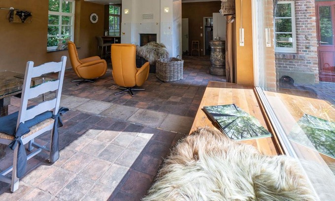 Velen Apartment | Top-Rated Forsthaus in Tiergarten Velen with Kitchen Access