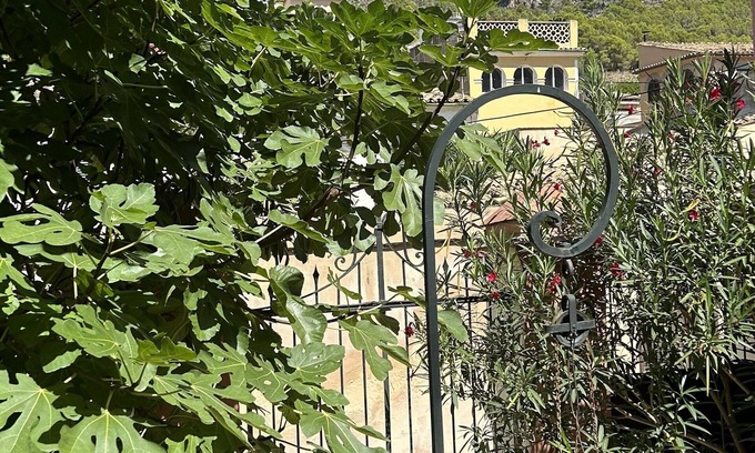 Andraitx House | Historic Andratx Townhouse: Spa, Breakfast & Family-Friendly