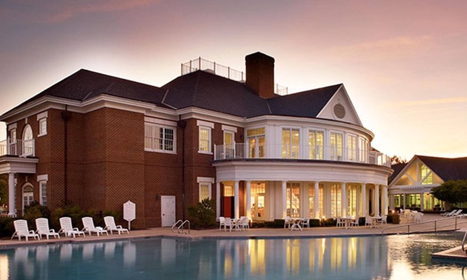 Williamsburg Resort | Explore History, Busch Gardens & Beach with Family Amenities!