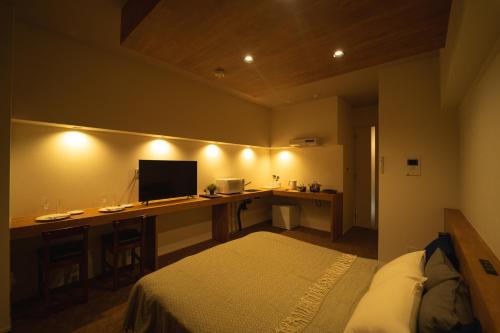 Tenjin Apartment | HIT Tenjin: Family-Friendly Haven with Modern Amenities