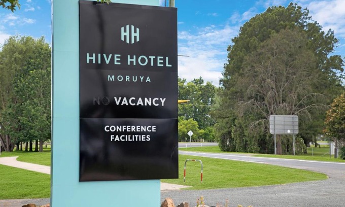 Moruya Hotel | Discover Hive Hotel in Moruya: Oceanfront & Family-Friendly