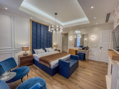 Kotor Old Town Apartment | Discover Hive Suites: Child-Friendly with a 9.8 Rating