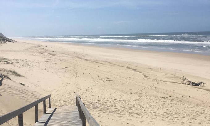 Quiaios Apartment | Beachfront HNP Apartment with Spa & Breakfast near Quiaios