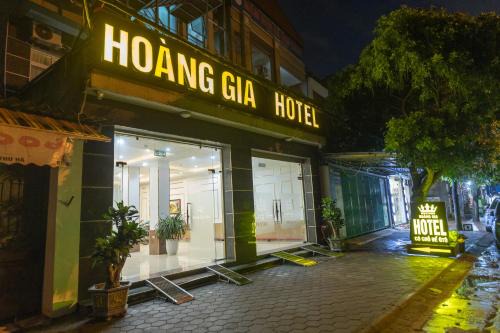 Dong Anh Hotel | Pet-Friendly HOÀNG GIA Hotel ĐÔNG ANH with Top Reviews