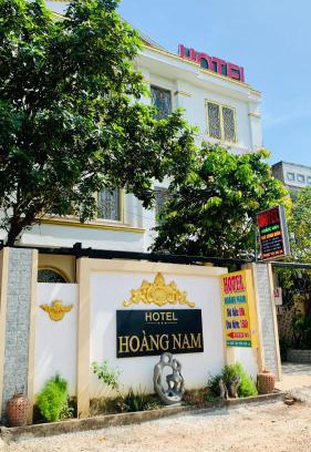 Tan Uyen Town Hotel | Budget-Friendly Hoàng Nam Hotel with Breakfast Included