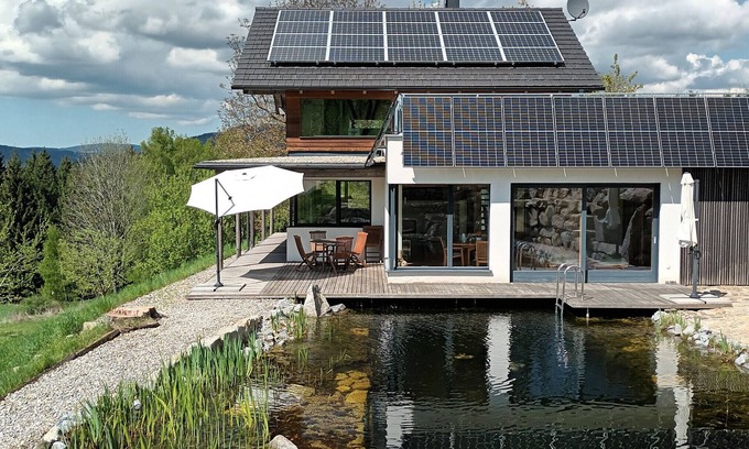 Sankt Leonhard bei Freistadt House | Holiday Home 'Am Teich' with Mountain View, Private Terrace and Wi-Fi