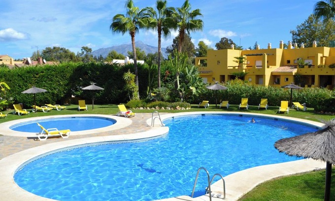 Guadalmina Apartment | Elegant Marbella Apartment with Pool and Ocean View