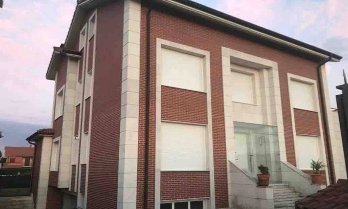 Santo Domingo de la Calzada House | Relaxing House with Pool Surrounded by Unique Bodegas