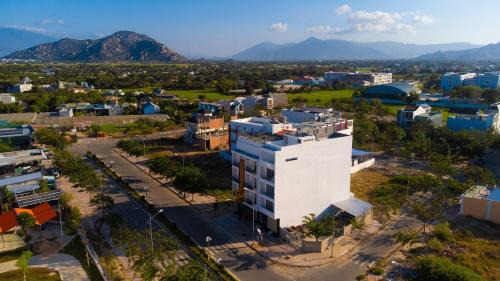 Phan Rang Hotel | Family-Friendly Stay at Hoa Hướng Dương Hotel with Breakfast