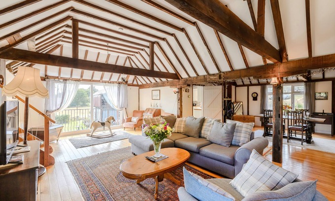 Beckley House | Inviting Hobbs Farm Oast View with Full Kitchen Amenities