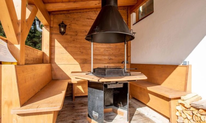 Hochkrimml House | Scenic Hochkrimml 2 with Spa and Lake View Amenities