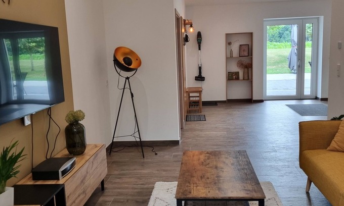 Rot am See Cabin | Idyllic Retreat: Top-Rated Holiday Apartment with Pool & Spa