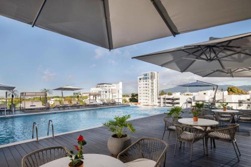 Los Jardines Hotel | Indulge at Hodelpa Gran Almirante: 5-Star Spa Retreat