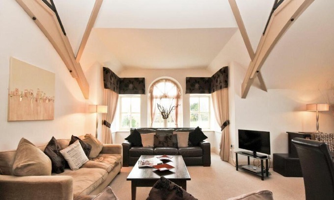 Berwick-upon-Tweed House | Discover Hodgkin Hall: Kid-Friendly, Rated 9/10 by Guests