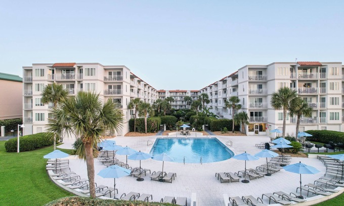 Saint Simons Island Condo | Beachfront Bliss at Hodnett Cooper's Beach Club