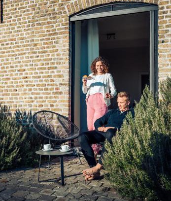 Oosthoek House | Discover Hoeve Hazegras: Pet-Friendly Retreat with Pool