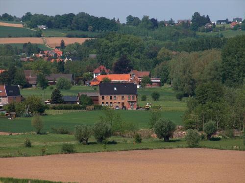 Ronse Hotel | Discover Hoevehotel Ronse: Family-Friendly & Accessible Stay