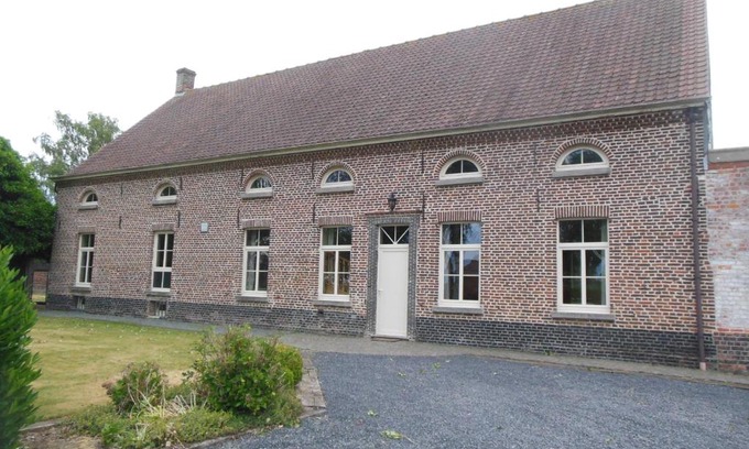 Oudenaarde House | Pet-Friendly Haven: Hof Ten Beemd with High Guest Ratings