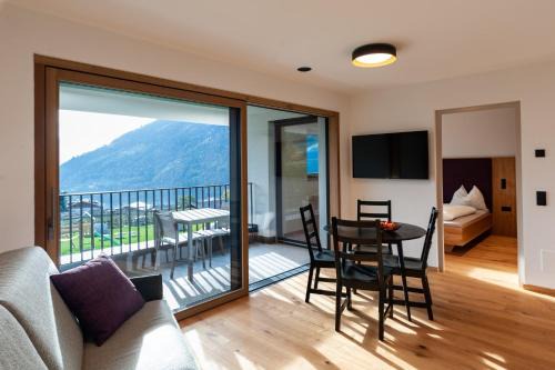 Lagundo Apartment | Unforgettable Stays at Hofer Hof Hirzer - 10/10 Guest Rated