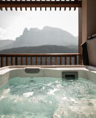 Renon Bed & Breakfast | Experience Hofgut Antlas: Oceanfront Escape with Pool