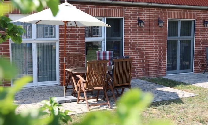 Stolpe b. Anklam Apartment | Hofmaler Wf-53 - Pet Friendly Ocean View Retreat