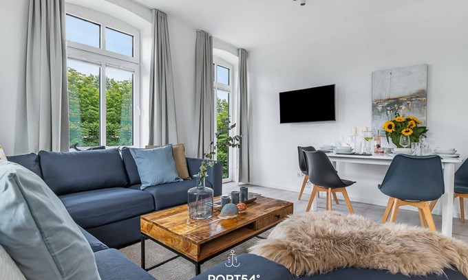Emmelsbull Apartment | Discover Hofwächter – Idyllic Retreat for 6 by the North Sea