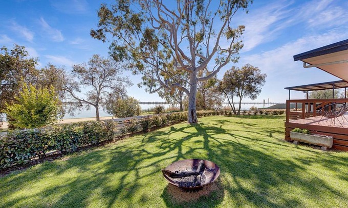 Yarrawonga House | Family-Friendly Retreat at Hogan's Lakehouse Experience
