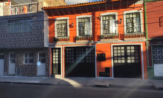 Bogota Apartment | Child-Friendly Stay at Hogar COLONIAL – Rated 9.1/10