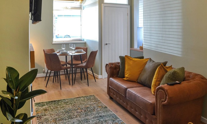 Newbiggin-by-the-Sea Cottage | Cozy 1 Bedroom Accommodation with Oceanfront Views