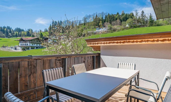 Hopfgarten Markt Apartment | Family-Friendly Hohe Salve XL with 9.5/10 Guest Rating