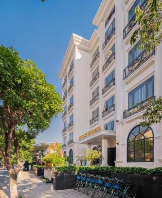 Hoi An Hotel | Relax at Hoi An Delicacy Hotel & Spa with Ocean Views