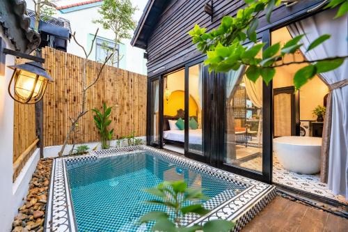 Hoi An Villa | Serene Hoi An Oasis Rosie Villa with Private Pool & Garden