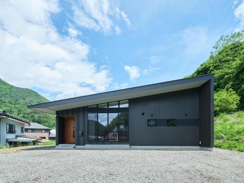 Hokuto House | Hokuto Cottage BLUBLU - 北杜コテージ ブルブル -