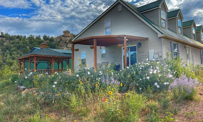Canon City House | Hole In The Wall Ranch