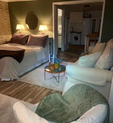 Leksand Bed & Breakfast | Top-Rated Holens B&B with Pet-Friendly Amenities