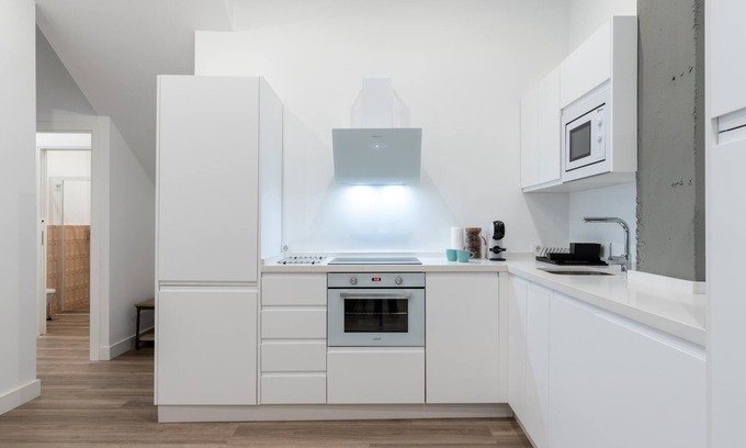 Camas Apartment | Relax at Holi-Rent AT Erillas 1 with Spa and Breakfast