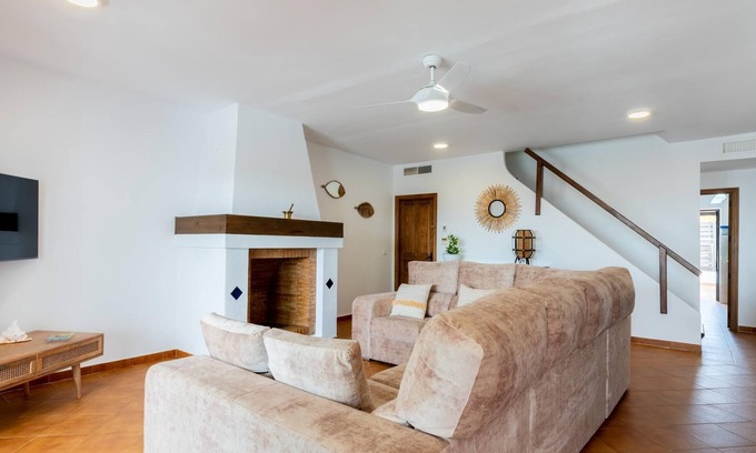 Sector M - Malvasia Apartment | Holi-Rent Meraky Superior