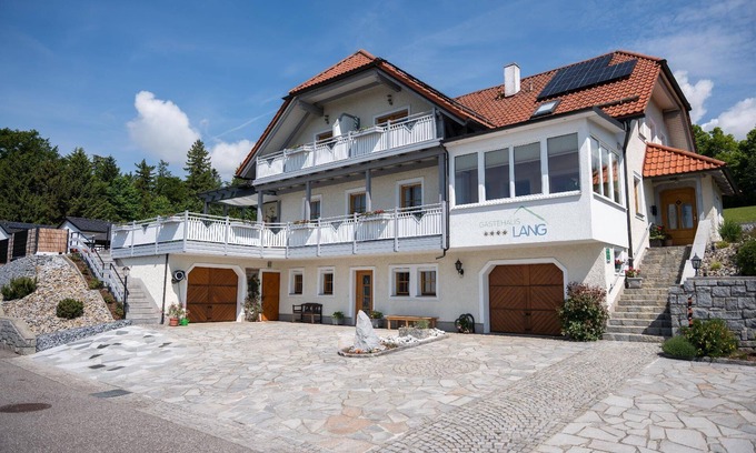 Pfarrkirchen im Muehlkreis House | Cozy Holiday Apartment in Pfarrkirchen for Your Getaway