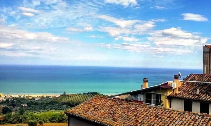 Roseto degli Abruzzi Apartment | Inviting Holiday Apartment in Roseto degli Abruzzi for Families