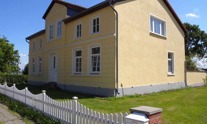 Dandorf Apartment | Charming Oceanfront Holiday Apartment with Terrace & Spa