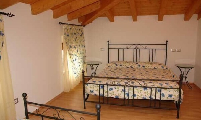 Valeggio sul Mincio Other | Cozy Farmhouse Apartment in Valeggio sul Mincio for 3