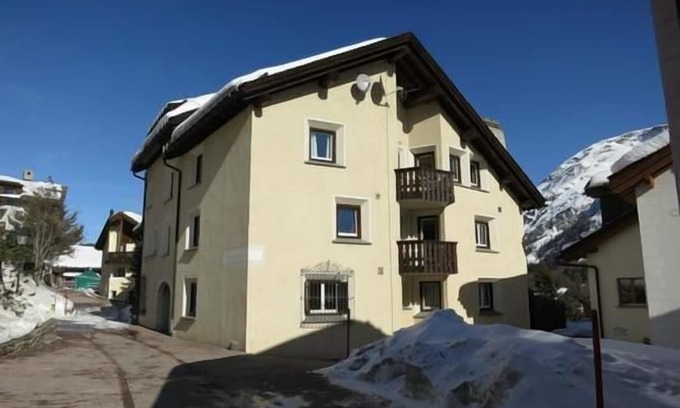 Champfer Apartment | Inviting Holiday Apartment Champfèr for 6 with Kitchen