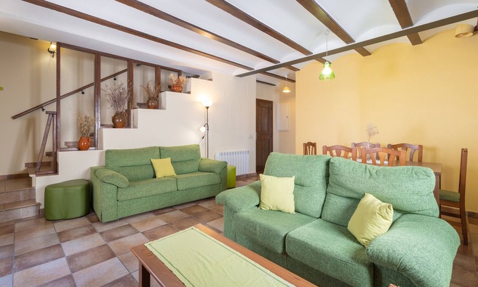 Alcala de la Selva Apartment | Scenic Casa El Cojo 2B: Mountain Views & Family Amenities
