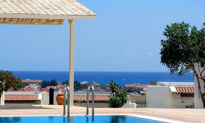 Bogaz Apartment | Inviting Holiday Apartment in Bogaz with Kitchen and Breakfast