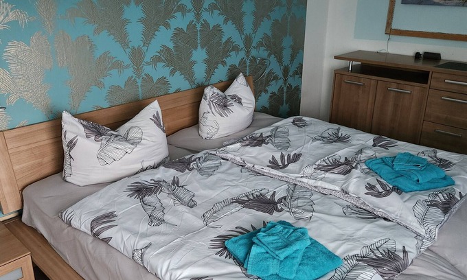 Sandberg Apartment | Inviting Holiday Apartment "Metz" with Private Terrace & Wi-Fi