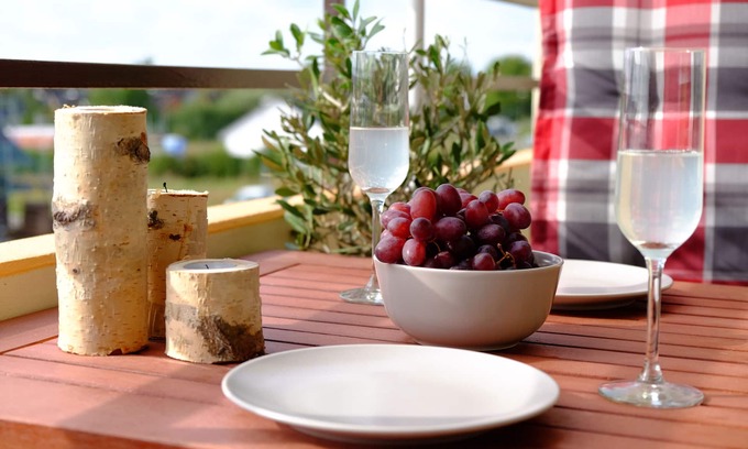 Wendtorfer Strand Apartment | Bright Holiday Apartment with Ocean View and Sun Balcony