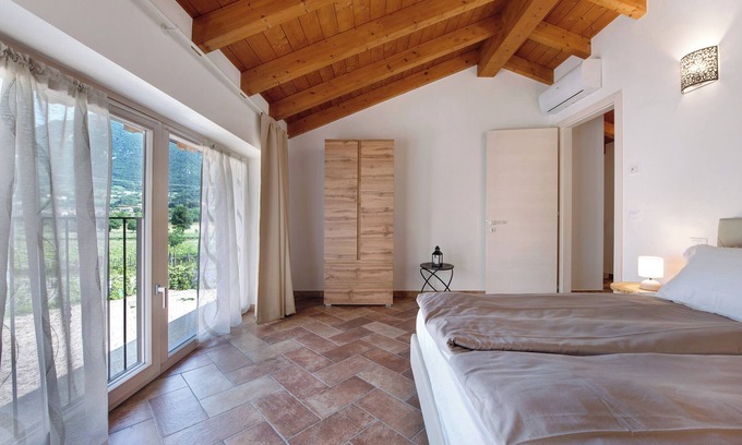 Caprino Veronese Apartment | Inviting Holiday Apartment "Casale La Coccinella Gelsomino" with Garden & Wi-Fi