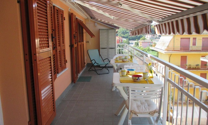 Casarza Ligure Apartment | Cozy Holiday Apartment in Moneglia for 1-4 Guests