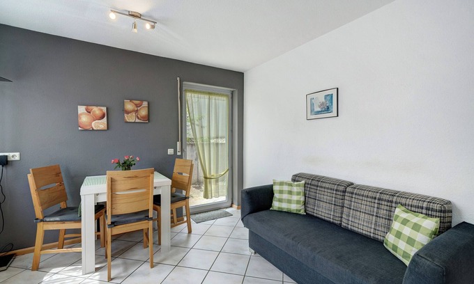 Endingen am Kaiserstuhl Apartment | Holiday Apartment '2' with Private Terrace and Wi-Fi